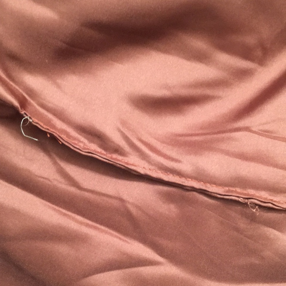 Woman’s Vegan Fur Vest - Picture 5 of 8